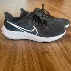 Nike Air Zoom Pegasus 39 'Black/Dark Smoke Grey' DH4071-001 Size 10M